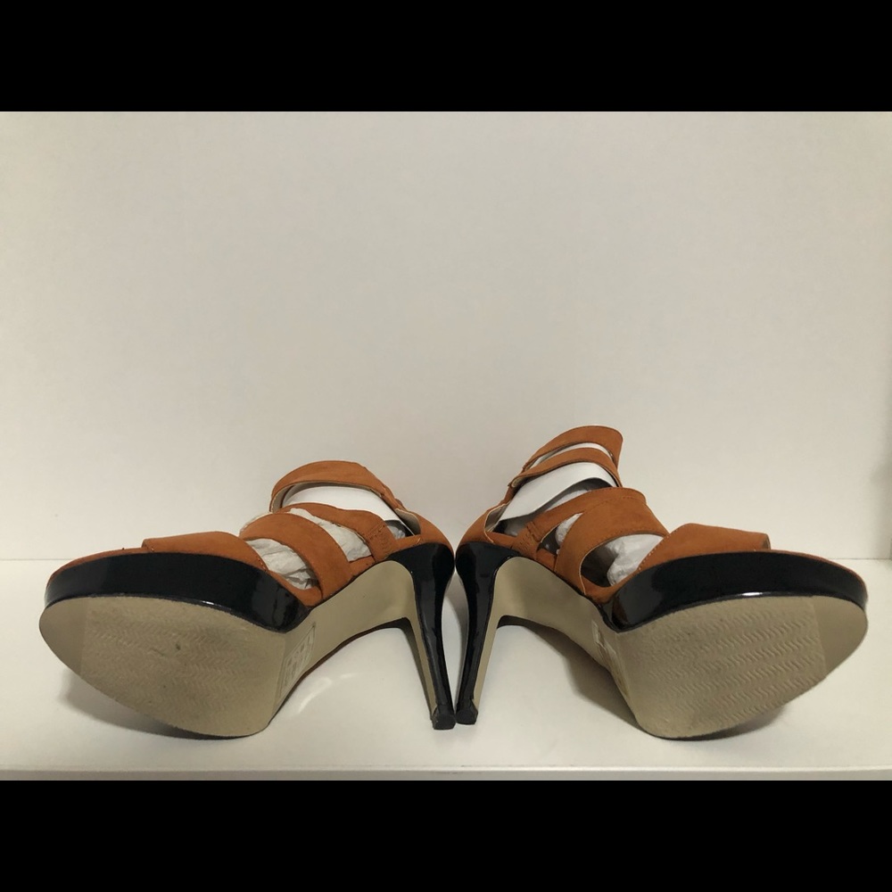 Platform Heels - Size 7 - Picture 4 of 5